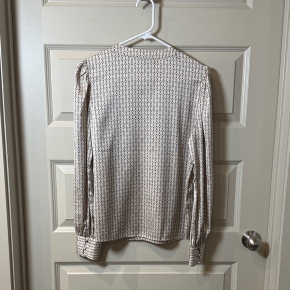 Express Cream Patterned Blouse - Picture 3 of 4